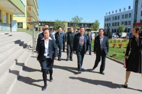 岚县党政考察团莅临我校考察指导