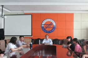 我校召开信息宣传社团成员座谈会