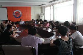 我校召开外聘教师、实习教师座谈会