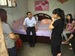 校长闫渊林深入清源镇、马峪乡、东湖街道开展家访活动