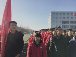 侧耳倾听