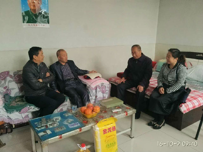 李校长2.jpg
