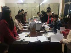 我校组织优秀寒假作业评选活动