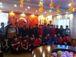 我校机电1404班联欢会活动现场